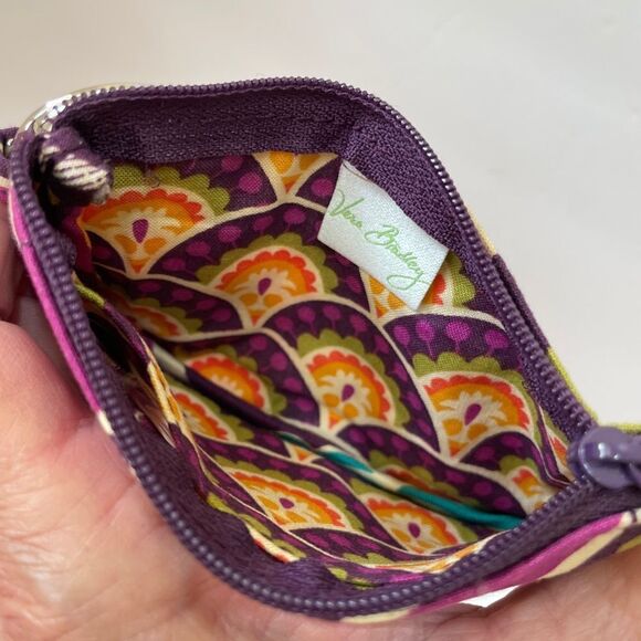 NEW WITHOUT TAGS VERA BRADLEY PLUM CRAZY CARD CASE‎ - Picture 3 of 3